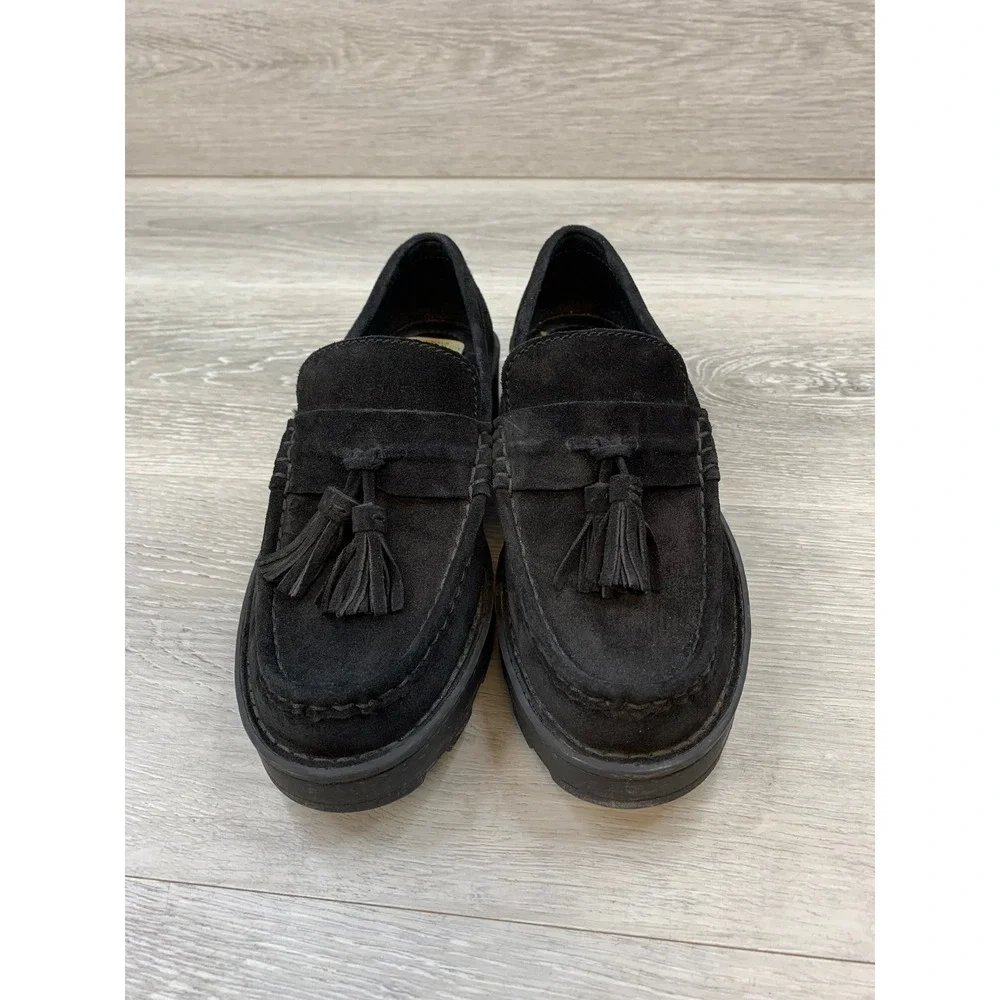 Born Women's Black Suede Tassel Loafers Lug Sole Platform Moc Toe Shoes 6 Shoes